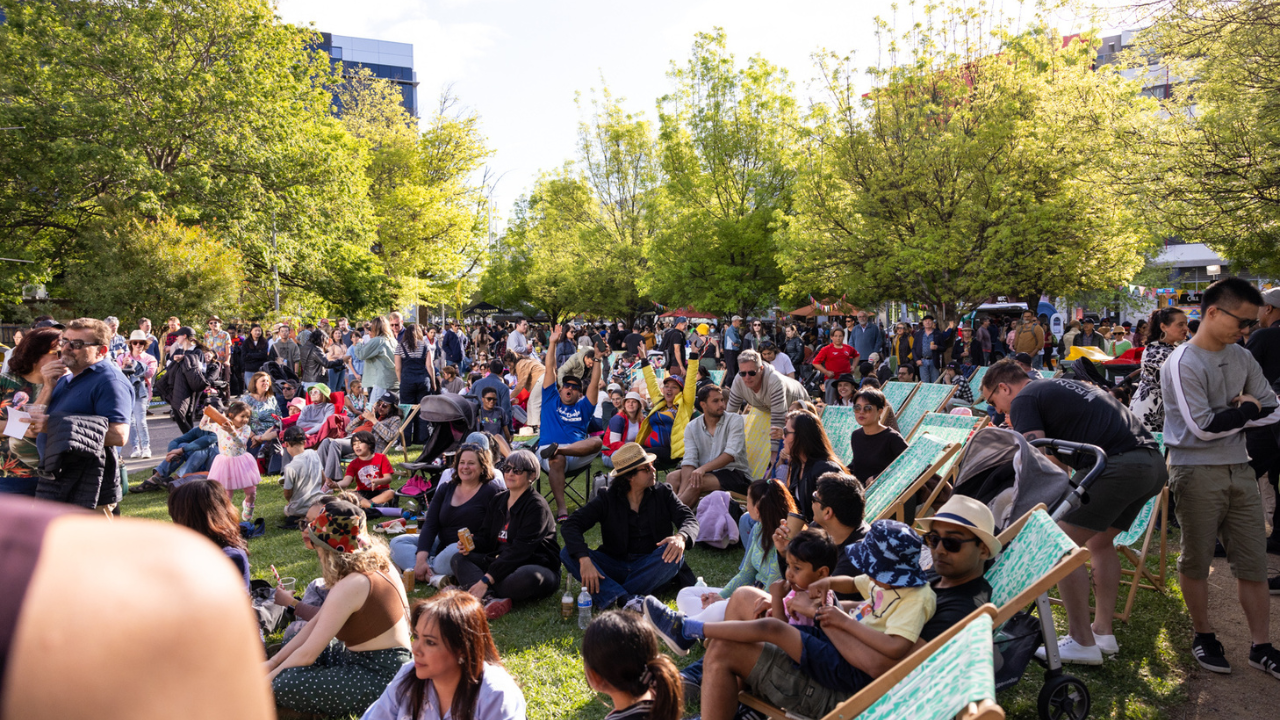 A crowd of about 5000 people turned out to La Fiesta